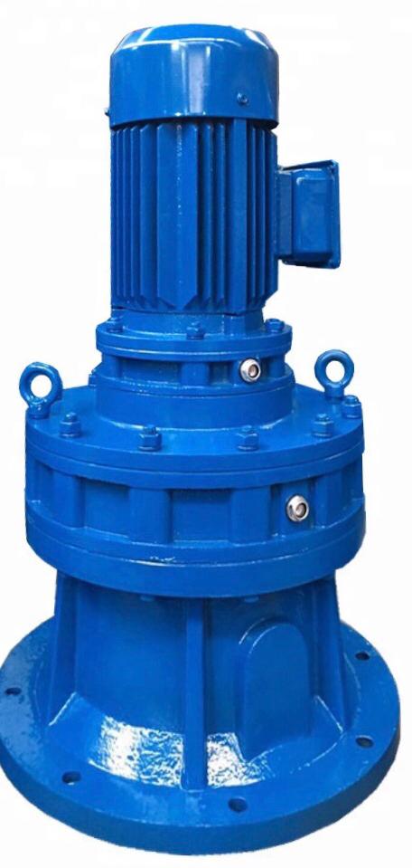 Cycloidal pinwheel reducers are widely used in metallurgy, mining, lifting, transportation, cement, construction, chemical, printing and dyeing, pharmaceutical, food and environmental protection industries. Suitable for working environment temperature of -40℃-40℃, under rated load and speed, the temperature rise of the oil pool of the reducer does not exceed 60℃, and the maximum oil temperature does not exceed 80℃.