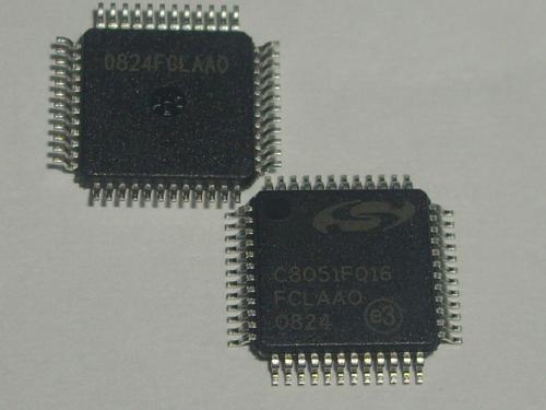 使用8051微控制器對伺服電機進行閉環控制