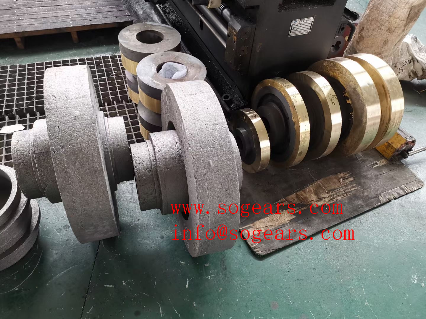 Helical gearbox manufacturer in Ahmedabad