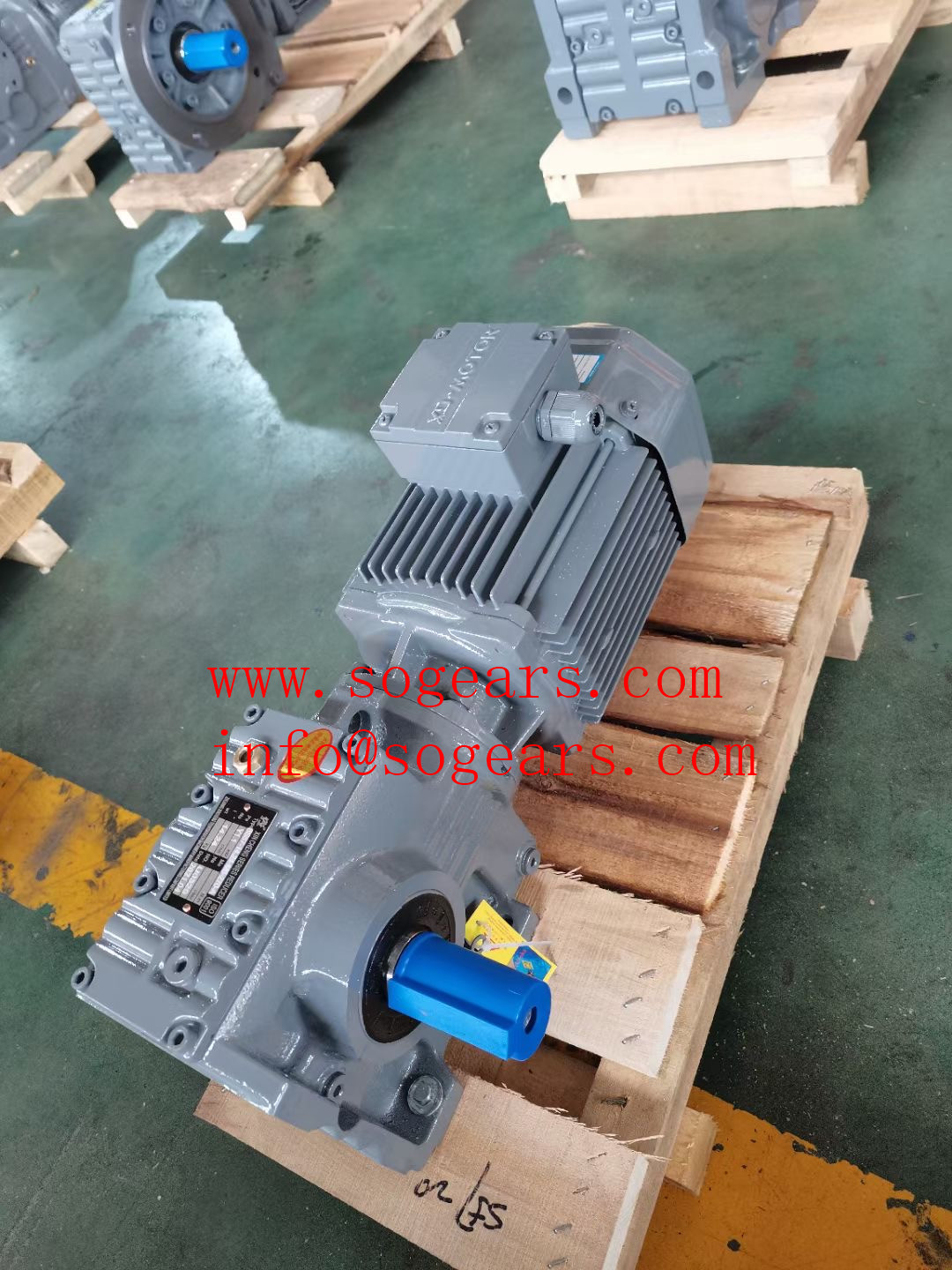 i-parallel shaft helical geared motor
