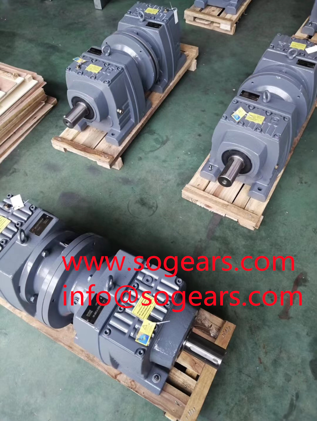 220V 0.55kw bevel reductor gearbox R37 helical reducer