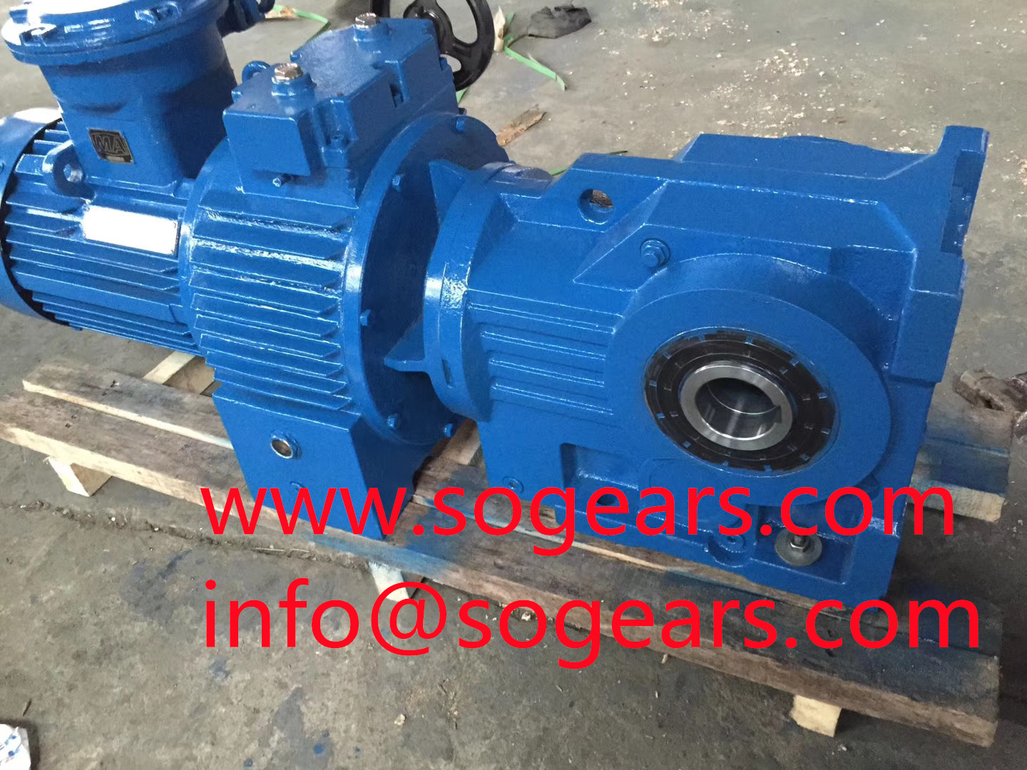 F series solid shaft helical worm gearbox