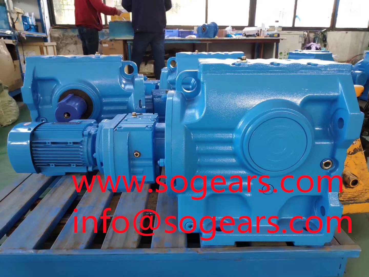 ZD15 Cylindrical gear reducer helical hypoid